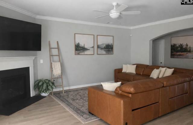 918 Appian Way Gallery 3