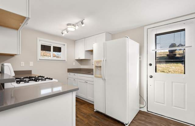 Beautiful 2 bedroom home in Port Vue available August 15! photos photos Beautiful 2 bedroom home in Port Vue available August 15! photos photos