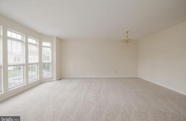 5293 BALLYCASTLE CIR Gallery 2