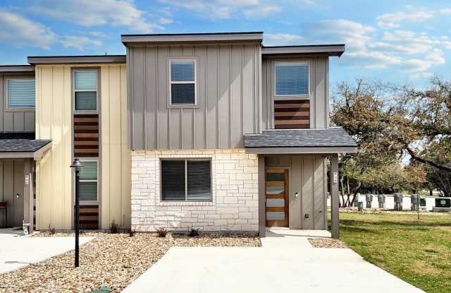 Sophisticated 3/BR 2.5/BS Home in Point Venture – Modern Comfort  Style! photos photos