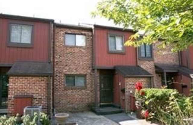 105 REDWOOD DRIVE - 105 Redwood Drive, Montgomery County, PA 19426