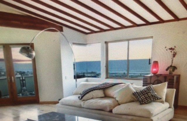 225 24th Street - 225 24th Street, Manhattan Beach, CA 90266