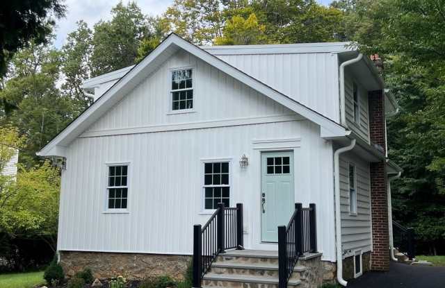404 4TH AVENUE - 404 4th Avenue, Delaware County, PA 19073