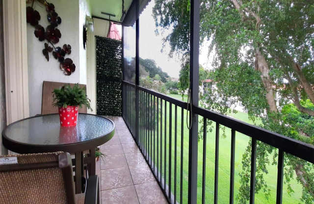 291 S Hollybrook Drive unit: 305 photos photos