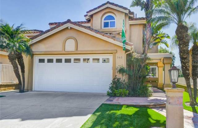 565 S Hibiscus Way - 565 South Hibiscus Way, Anaheim, CA 92808