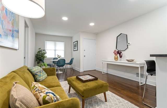 1437 Vesta Avenue Gallery 3