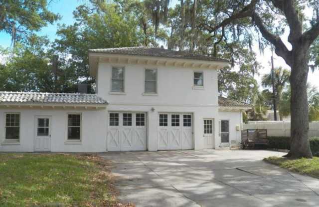 301 Lotus Path - 301 Lotus Path, Clearwater, FL 33756