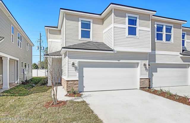 Modern 3-Bedroom Townhome with Two-Car Garage in Crossroads Station photos photos Modern 3-Bedroom Townhome with Two-Car Garage in Crossroads Station photos photos