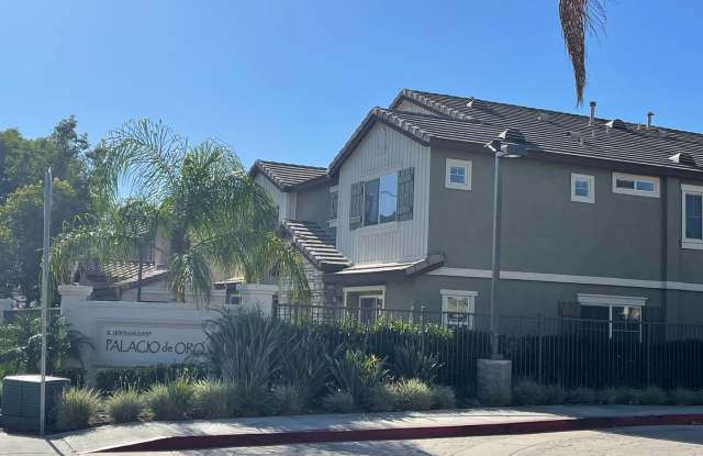 Cozy Town Home For Rent photos photos