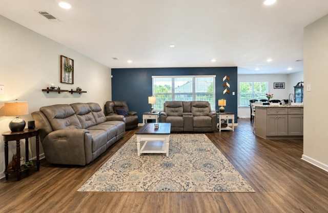 9023 Bellewood Place Gallery 3