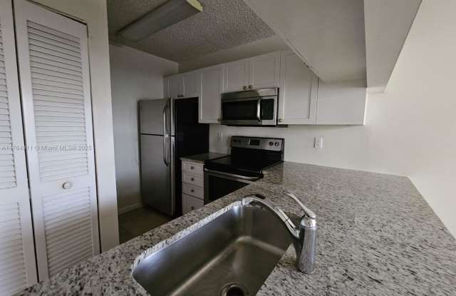22203 Glenmoor Dr Gallery 2
