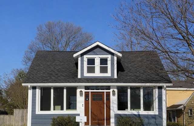 524 Fisk Avenue photos photos