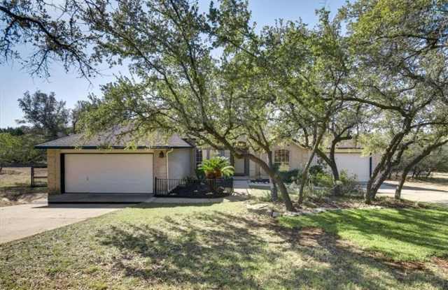 3/2 1677 Sqft House Available in Highland Lake Estates! - 21415 Boggy Ford Road, Lago Vista, TX 78645
