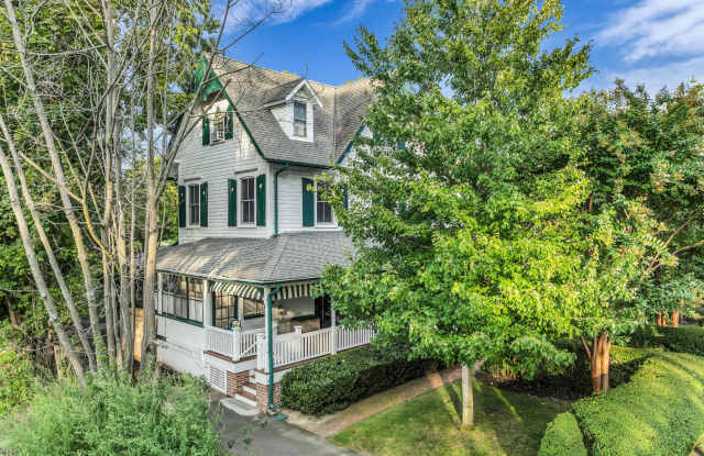 102 Riverview Avenue Gallery 2
