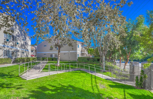 Senior Housing - Park San Dimas Senior Apartments Gallery 3