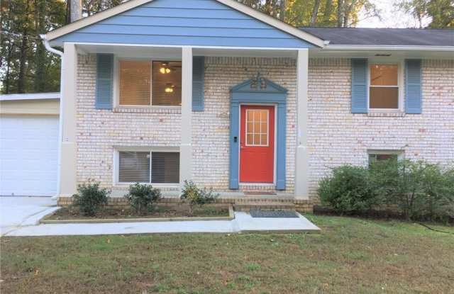 3464 Creatwood Trail SE - 3464 Creatwood Trail Southeast, Smyrna, GA 30080