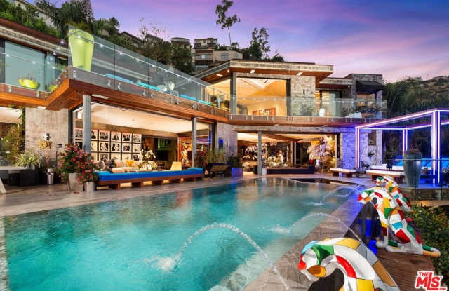 8356 SUNSET VIEW Dr - 8356 Sunset View Drive, Los Angeles, CA 90069 8356 SUNSET VIEW Dr - 8356 Sunset View Drive, Los Angeles, CA 90069