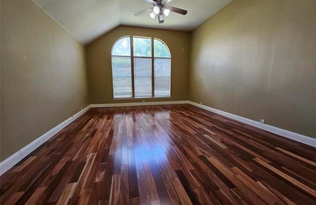 2813 Gulf Breeze Court Gallery 4