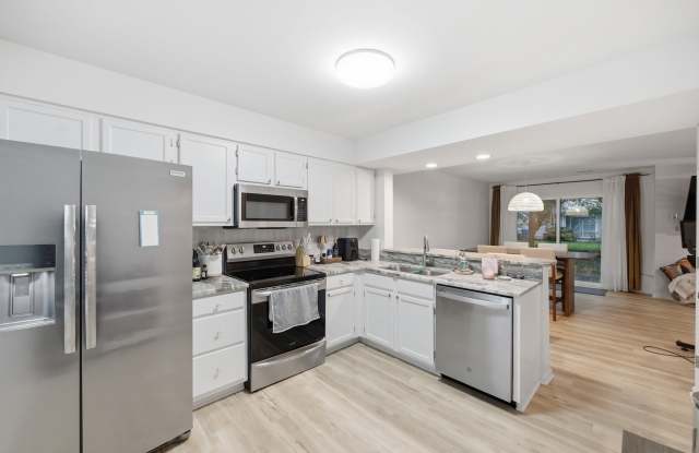 1305 Tuckaway Reach - C Gallery 4