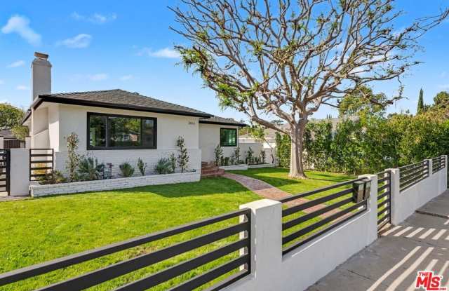 2831 Overland Ave photos photos