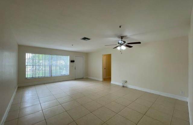 22744 SW 55TH Avenue, Boca Raton  (Unincorporated) , FL 33433 Gallery 4