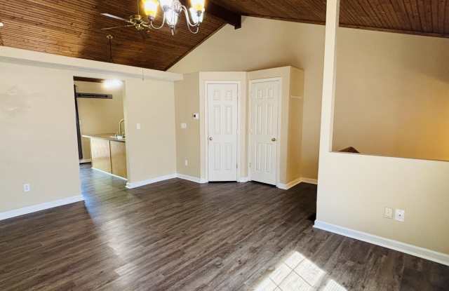 3539 Lochdale Terrace Gallery 4