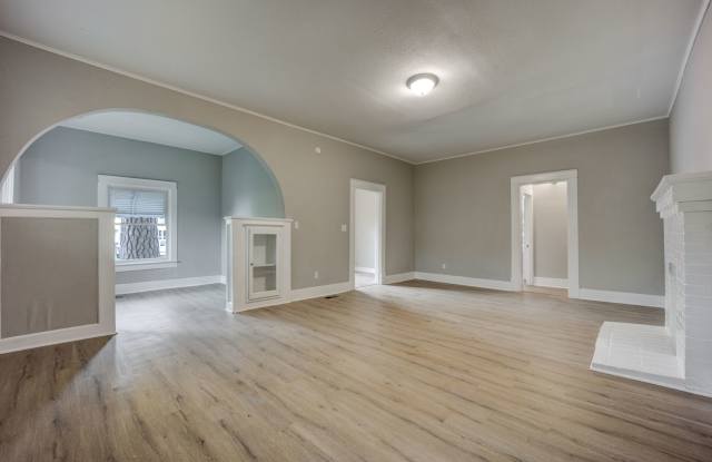 Freshly Updated 3 Bedroom House photos photos