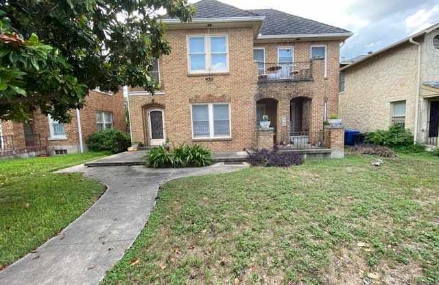 245 E Lullwood Ave photos photos