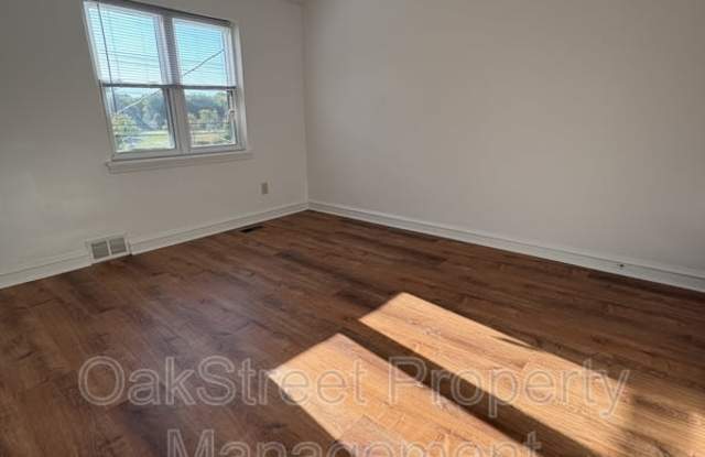 71 S. Evergreen Avenue - B Gallery 3