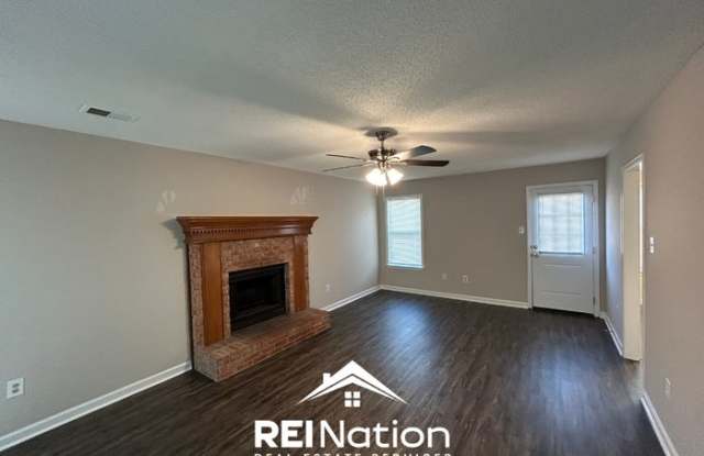 8186 Glynn Vale Cove North Gallery 2