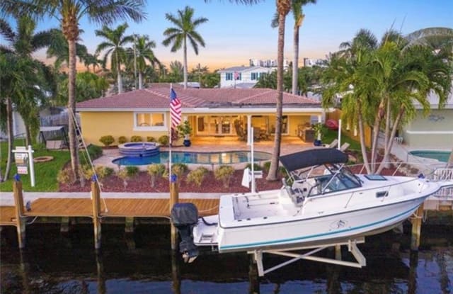 220 Southeast 3rd Court - 220 Southeast 3rd Court, Pompano Beach, FL 33060