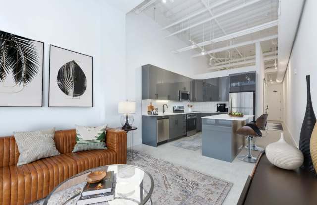 1222 West Jackson Gallery 2