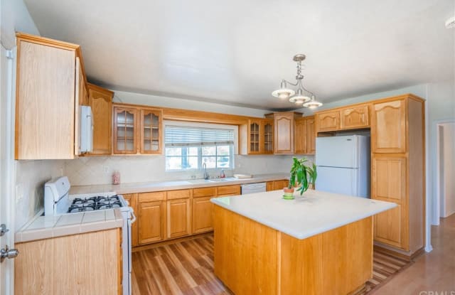 1520 W Olive Avenue - 1520 West Olive Avenue, Fullerton, CA 92833