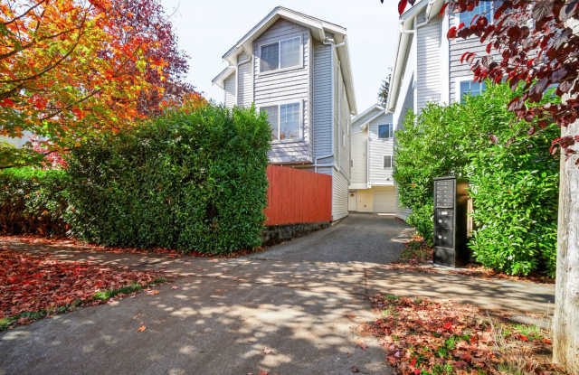 Modern 3-Bedroom Home with Garage, A/C & Fenced Backyard in North Seattle! Gallery 1