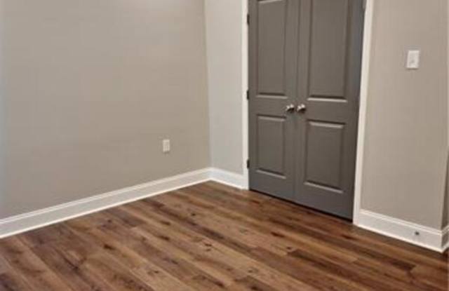 4226 Downman  Rd #1 Gallery 3