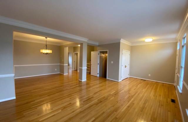 22591 Welborne Manor Sq Gallery 2