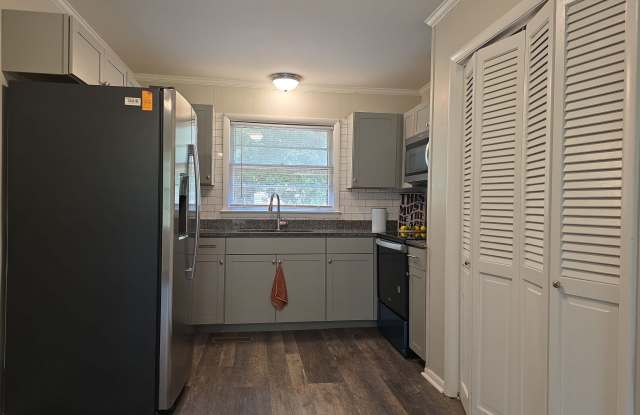 4204 Lakeview Drive Northwest photos photos 4204 Lakeview Drive Northwest photos photos