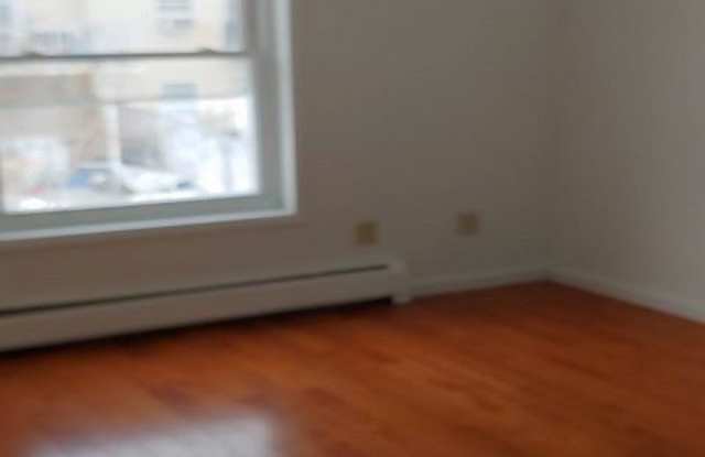 2071 Lacombe Avenue Gallery 4