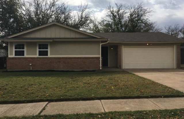 216 Malone Avenue - 216 Malone Avenue, Crowley, TX 76036