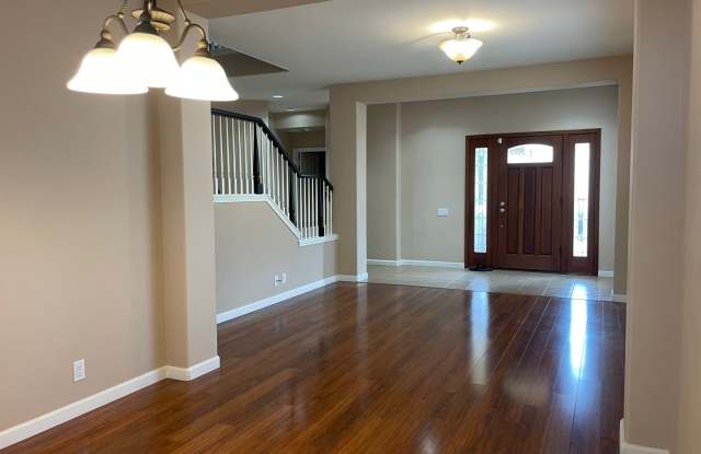 5 bedroom 3 bath single family home w/central/PVSolar photos photos