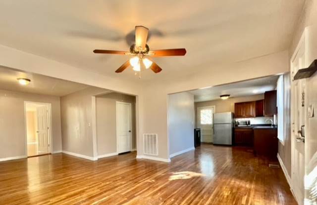 2221 Sadler Avenue photos photos