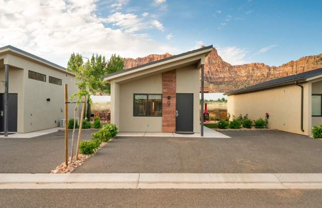 Unfurnished Hilldale Property! photos photos