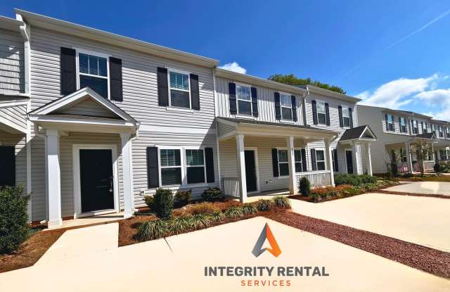 Charming 3‑Bedroom End Unit Townhome Near Jack Alexander Blvd - APRIL MOVE IN SPECIAL photos photos