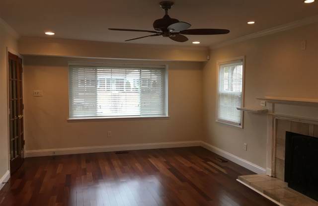 8708 Granite Ln Gallery 3
