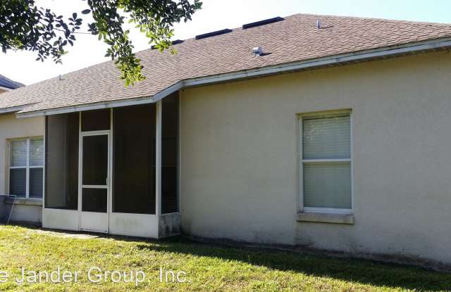 501 Carey Way Gallery 3