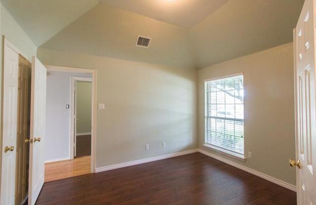 8416 Bayham Drive Gallery 4