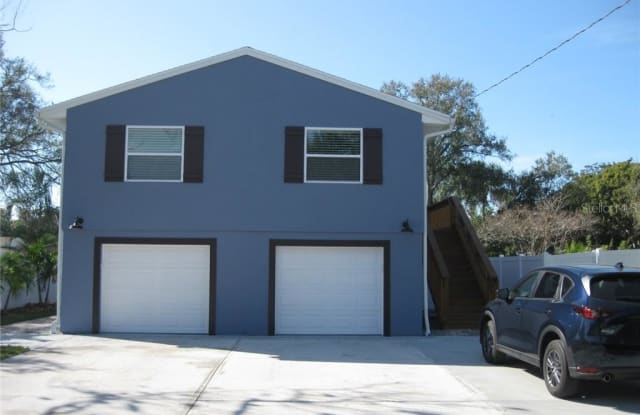 1142 W LOTUS DRIVE - 1142 W Lotus Dr, Dunedin, FL 34698