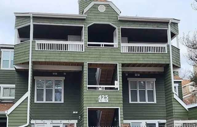 425 W 8th St Apt 95 - 425 West 8th Street, Charlotte, NC 28202