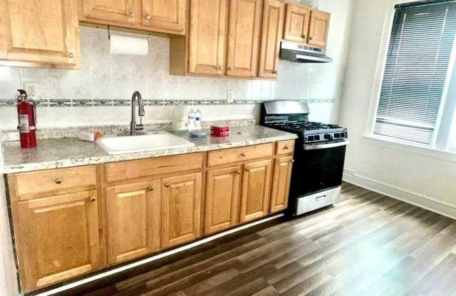 258 WINFIELD AVE photos photos