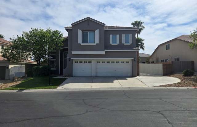 An Amazing NW Home! Over 3300 sq ft w/ pool & spa! Must see! photos photos